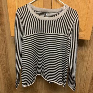Renee C. women’s black and tan striped pullover sweater / size L